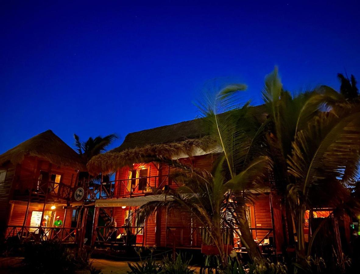 Palmeras De Mahahual Cabanas Екстериор снимка