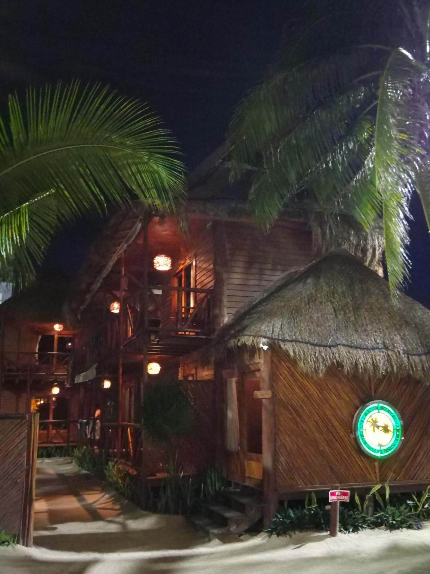 Palmeras De Mahahual Cabanas Екстериор снимка