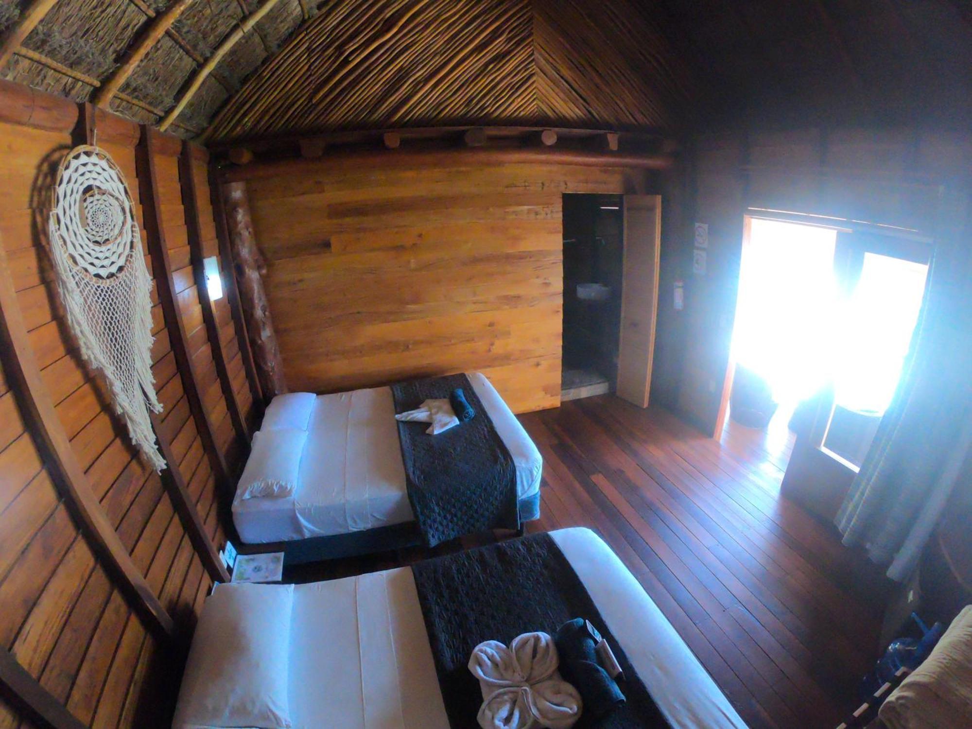 Palmeras De Mahahual Cabanas Стая снимка