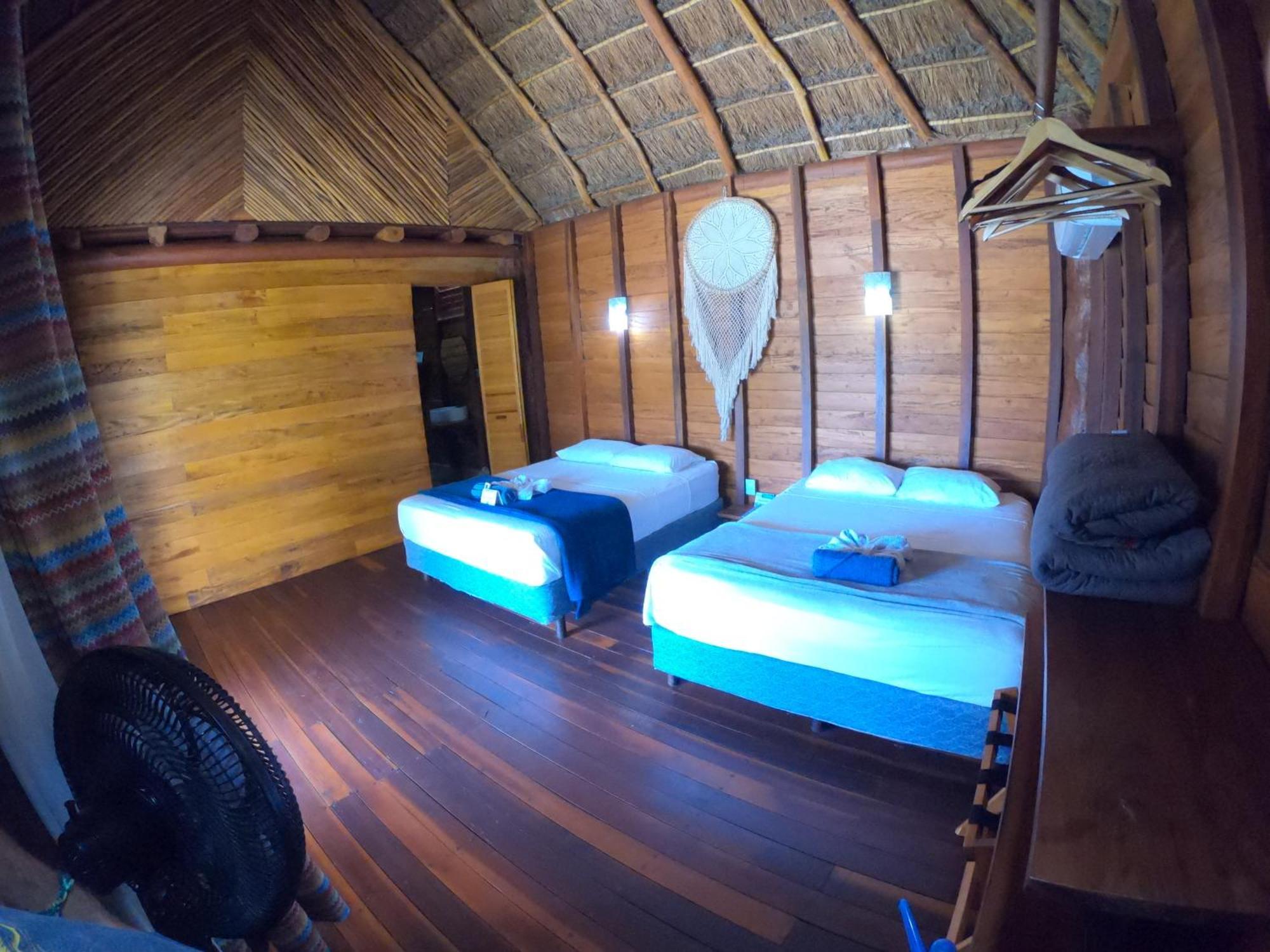 Palmeras De Mahahual Cabanas Стая снимка