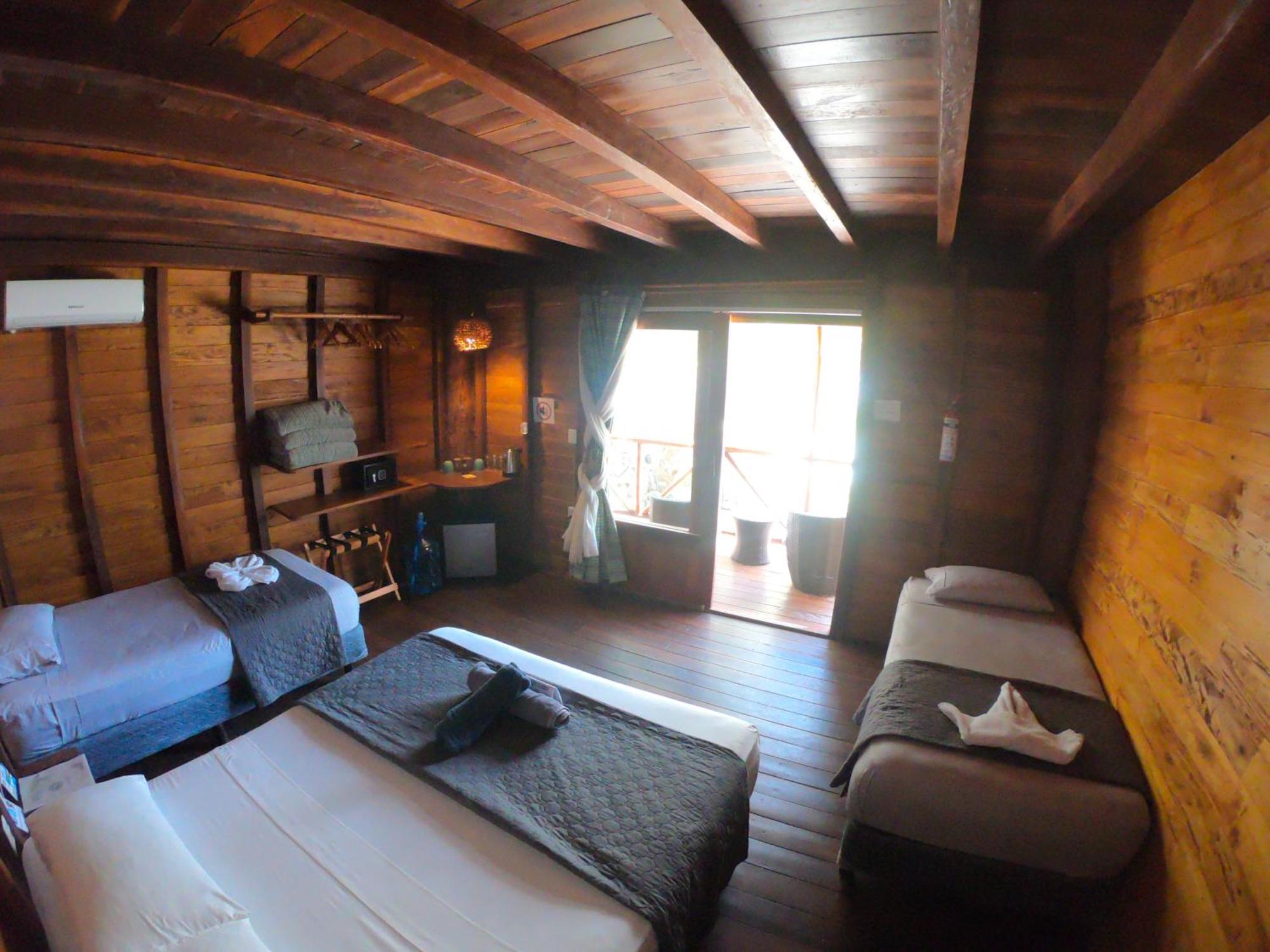 Palmeras De Mahahual Cabanas Стая снимка