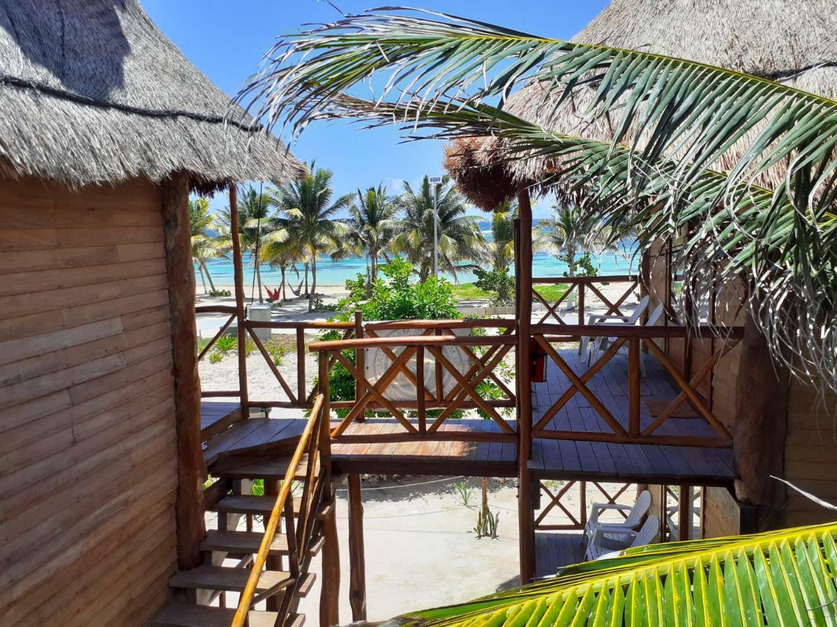 Palmeras De Mahahual Cabanas Екстериор снимка