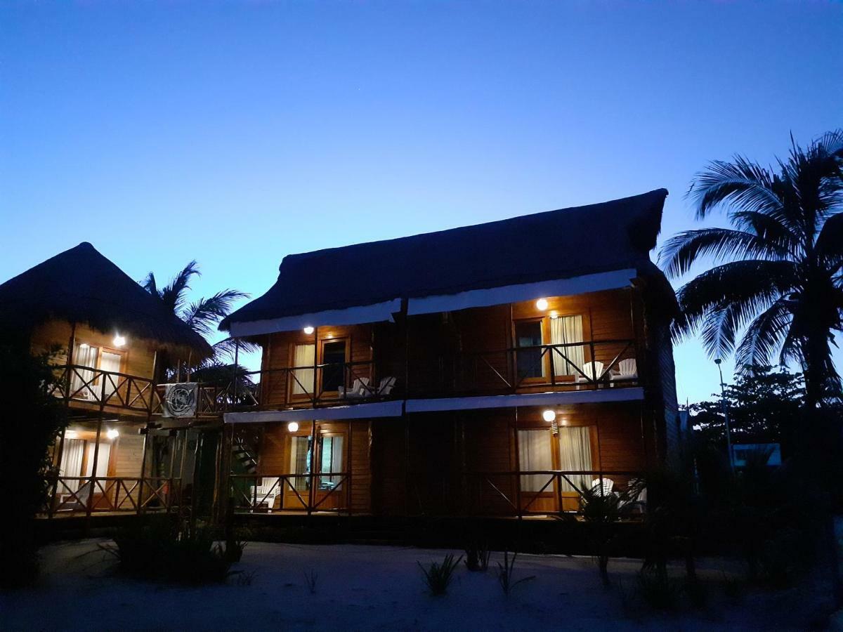 Palmeras De Mahahual Cabanas Екстериор снимка
