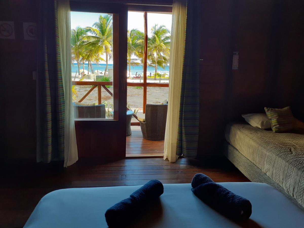 Palmeras De Mahahual Cabanas Екстериор снимка